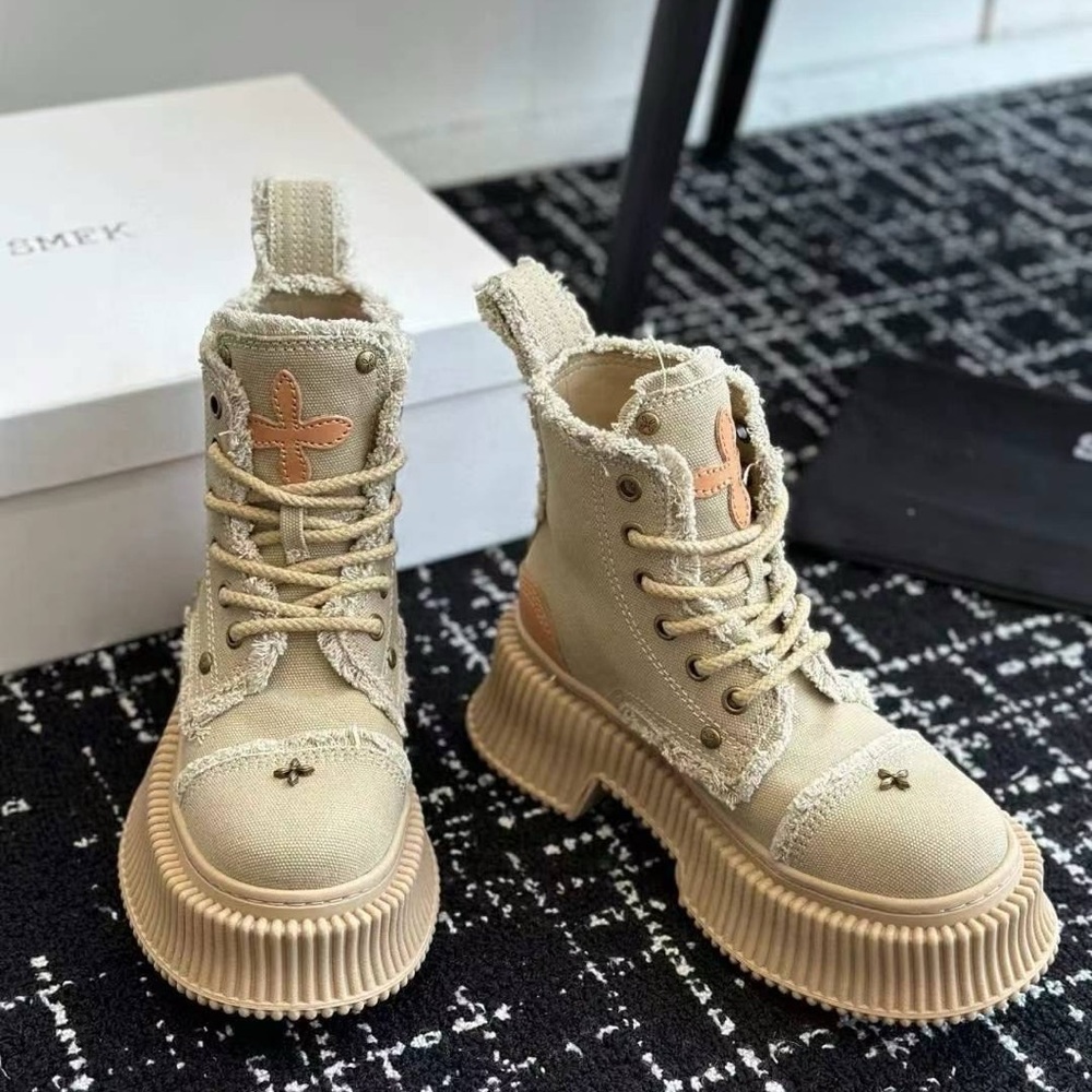 SMFK boots
